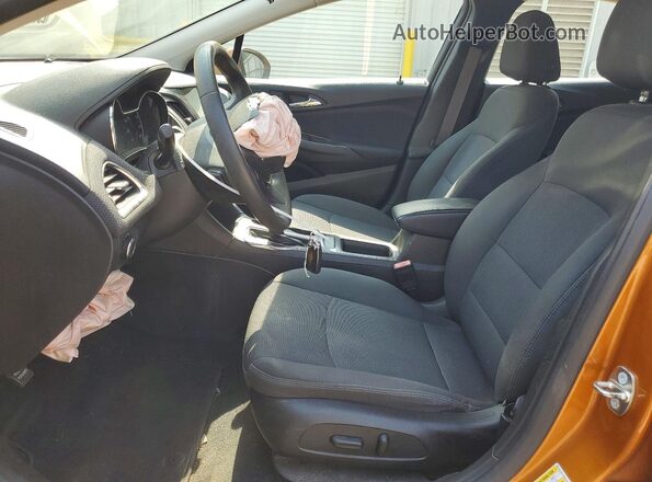 3G1BE6SM3HS570259 2017 CHEVROLET CRUZE Оранжевый Вид салона спереди