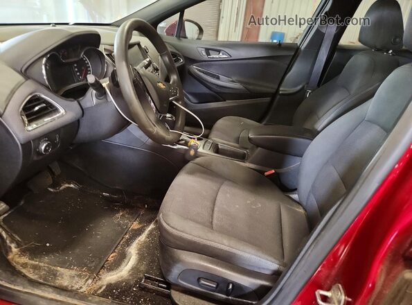 3G1BE6SM7HS575433 2017 CHEVROLET CRUZE Red Front interior view