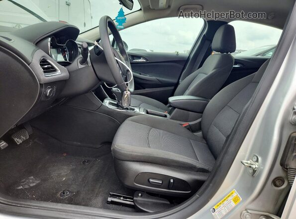3G1BE6SMXJS606695 2018 CHEVROLET CRUZE Silver Սալոնի դիմացի տեսք