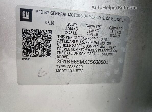 3G1BE6SMXJS638501 2018 CHEVROLET CRUZE Silver Vista del compartimento del motor
