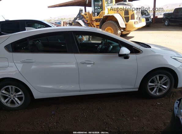 3G1BH6SE3JS633320 2018 CHEVROLET CRUZE White Widok wnętrza 360 stopni