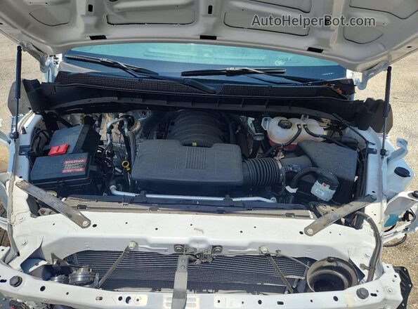 3GCNAAED0TG123995 2026 CHEVROLET SILVERADO White Widok wnętrza z tyłu