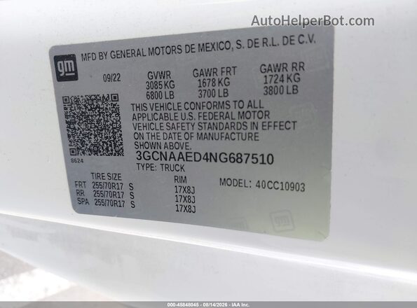 3GCNAAED4NG687510 2022 CHEVROLET SILVERADO White Vista del compartimento del motor