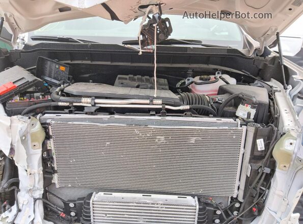 3GCNAAEK5TG270067 2026 CHEVROLET SILVERADO Белый Вид задней части салона