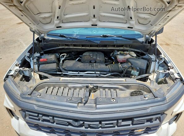 3GCNAAEK6PG340147 2023 CHEVROLET SILVERADO White Widok wnętrza z tyłu