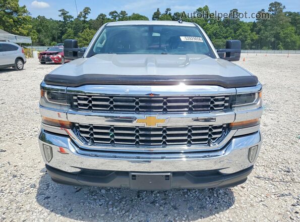 3GCPCREC8HG121184 2017 CHEVROLET SILVERADO Silver Widok z przodu