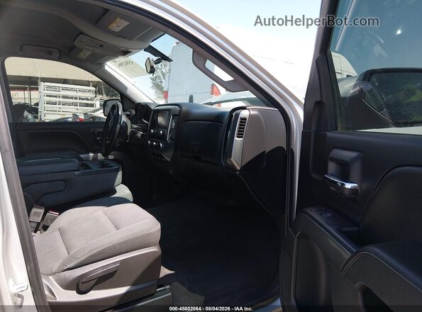 3GCPCRECXJG530826 2018 CHEVROLET SILVERADO Silver Вид салону спереду