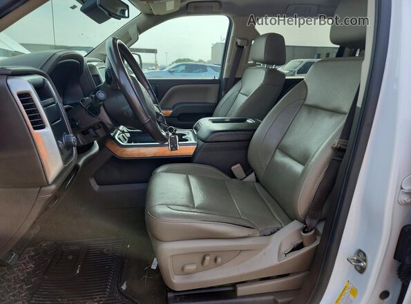 3GCPCSEC0JG280889 2018 CHEVROLET SILVERADO White Front interior view