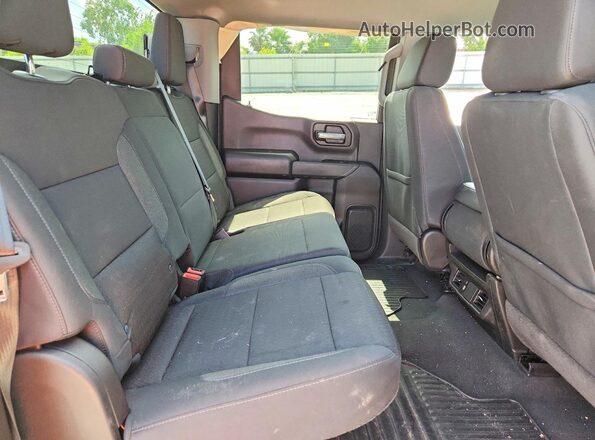 3GCPKBEK8TG185624 2026 CHEVROLET SILVERADO White Widok tylnych siedzeń