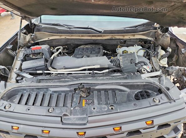 3GCPKCEK1SG274889 2025 CHEVROLET SILVERADO Black Вид задньої частини салону