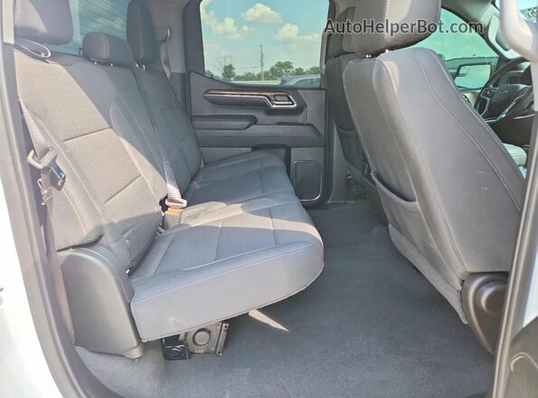 3GCUDFED7RG315102 2024 CHEVROLET SILVERADO White Widok tylnych siedzeń
