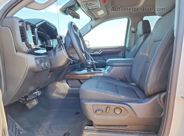 3GCUDFEDXRG299106 2024 CHEVROLET SILVERADO Белый Вид салона спереди