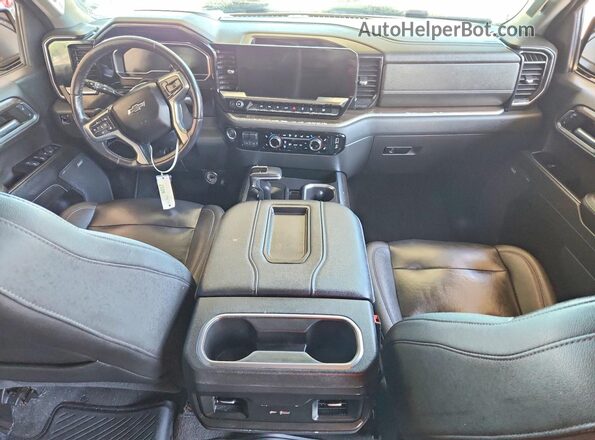 3GCUDFET4NG567102 2022 CHEVROLET SILVERADO Black Widok deski rozdzielczej
