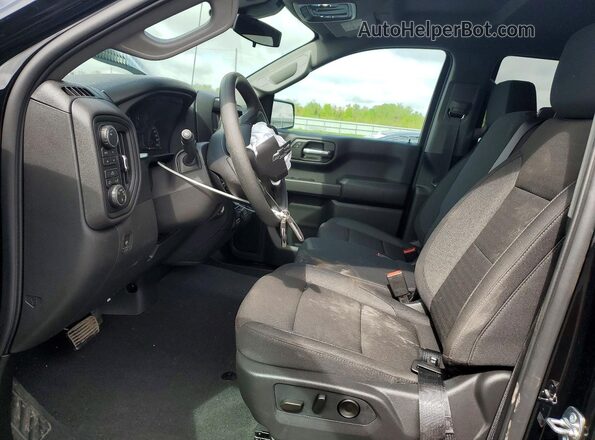 3GCUKCE82TG178987 2026 CHEVROLET SILVERADO Black Vista interior delantera