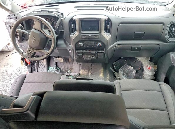 3GCUKCE85TG173525 2026 CHEVROLET SILVERADO Black Առջևի վահանակի տեսք