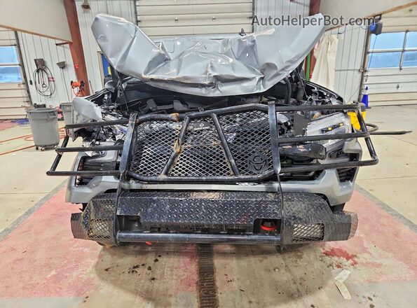 3GCUKFEDXSG264206 2025 CHEVROLET SILVERADO Silver Դիմացի տեսք