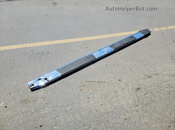 3GCUKGED5TG290106 2026 CHEVROLET SILVERADO Red ძრავის განყოფილების ხედი