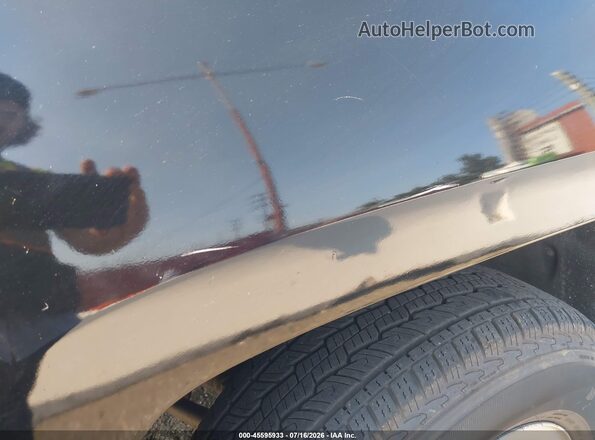 3GCUKNEC7HG218763 2017 CHEVROLET SILVERADO Black Widok zestawu wskaźników