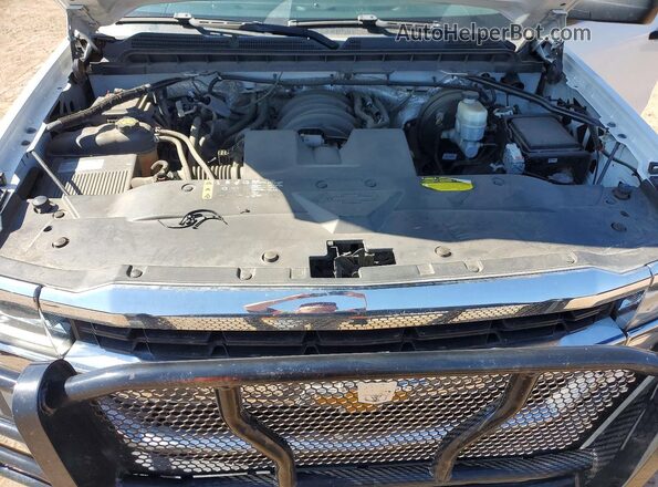 3GCUKNEHXJG298660 2018 CHEVROLET SILVERADO White Вид задньої частини салону