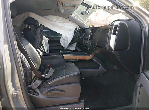 3GCUKREC0HG356099 2017 CHEVROLET SILVERADO Gray Front interior view