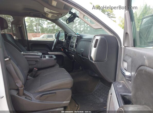 3GCUKREC1GG268810 2016 CHEVROLET SILVERADO Белый Вид салона спереди