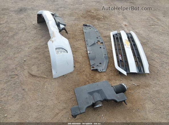 3GCUKREC1GG268810 2016 CHEVROLET SILVERADO Белый Вид щитка приборов