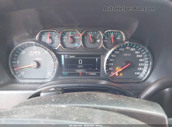 3GCUKREC1HG289433 2017 CHEVROLET SILVERADO White Widok tylnych siedzeń