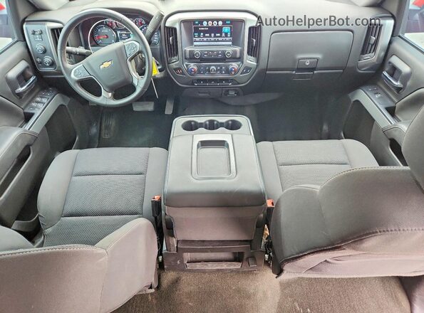 3GCUKREC1JG191539 2018 CHEVROLET SILVERADO Красный Вид панели приборов