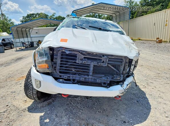 3GCUKREC3JG308232 2018 CHEVROLET SILVERADO White Widok z przodu