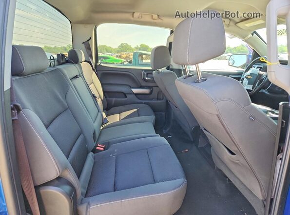 3GCUKREC4GG204065 2016 CHEVROLET SILVERADO Blue Rear seats view