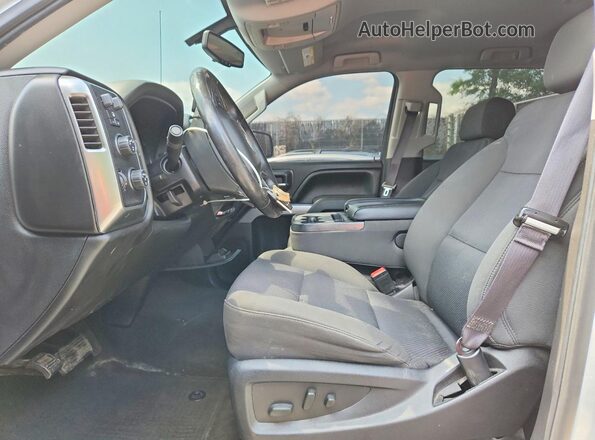 3GCUKREC4HG256247 2017 CHEVROLET SILVERADO White Front interior view