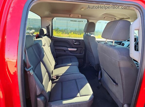 3GCUKREC4JG532089 2018 CHEVROLET SILVERADO Red Вид задніх сидінь