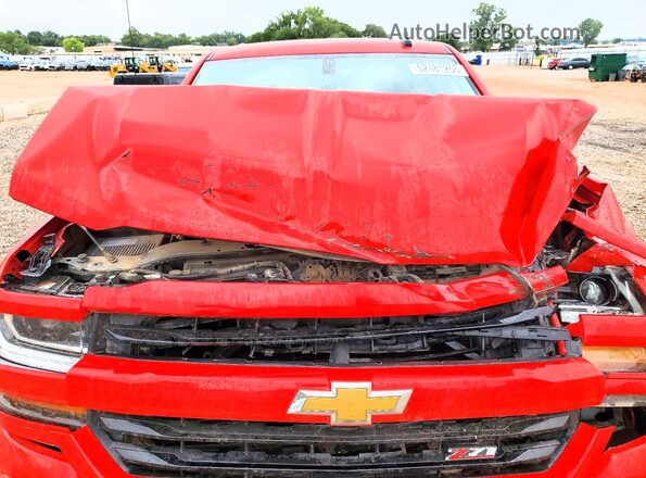 3GCUKREC5JG587070 2018 CHEVROLET SILVERADO Red Rear interior view