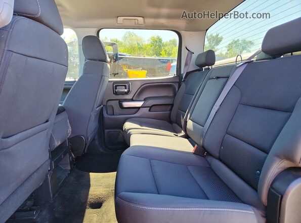 3GCUKREC6HG162760 2017 CHEVROLET SILVERADO Красный Вид задних сидений