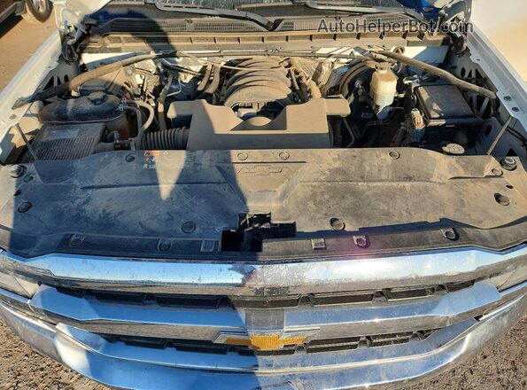 3GCUKREC9GG292630 2016 CHEVROLET SILVERADO Белый Вид задней части салона