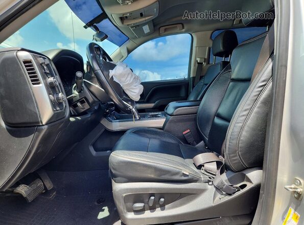 3GCUKRECXJG525759 2018 CHEVROLET SILVERADO Silver წინა სალონის ხედი