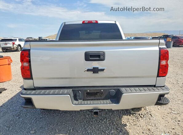3GCUKREH5HG402151 2017 CHEVROLET SILVERADO Серебряный Вид сзади