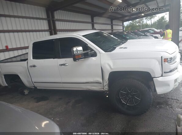 3GCUKSECXHG379879 2017 CHEVROLET SILVERADO White Widok wnętrza z tyłu