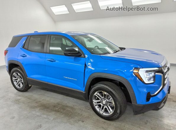 3GKALMEG0TL435993 2026 GMC TERRAIN Синий Передняя правая четверть