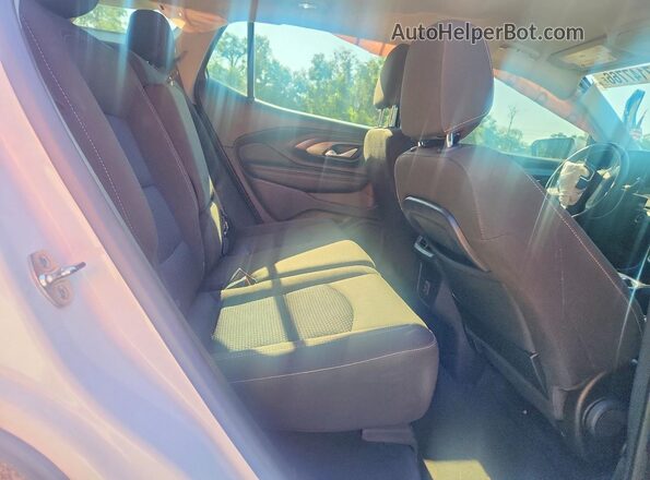 3GKALMEG7RL218885 2024 GMC TERRAIN White Widok wnętrza z tyłu
