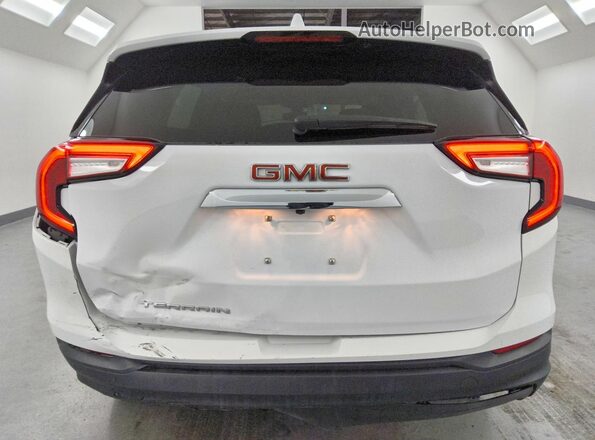 3GKALMEGXRL388044 2024 GMC TERRAIN White Rear view