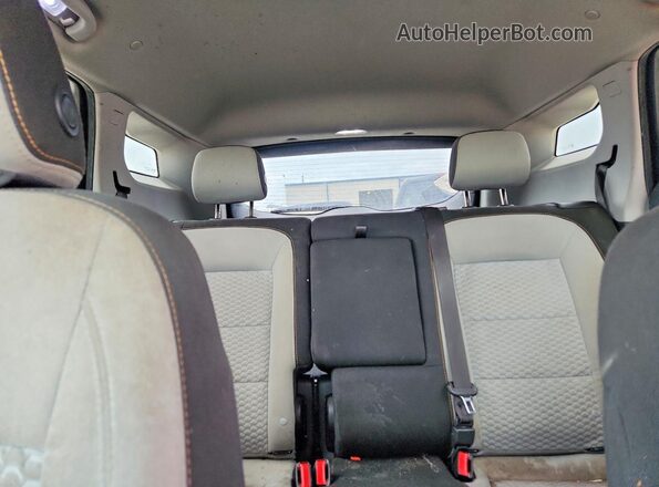 3GKALMEV2JL233460 2018 GMC TERRAIN Red Հետևի նստատեղերի տեսք