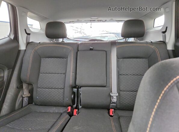 3GKALMEV2JL272601 2018 GMC TERRAIN White Հետևի նստատեղերի տեսք