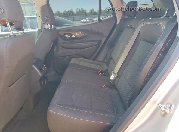 3GKALMEV5KL366358 2019 GMC TERRAIN Silver Vista interior trasera