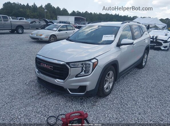 3GKALMEV5NL112458 2022 GMC TERRAIN Серебряный Передняя левая четверть