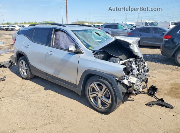 3GKALMEV7LL196098 2020 GMC TERRAIN Серебряный Передняя правая четверть