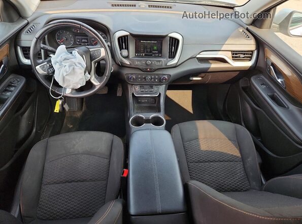3GKALMEV9JL200150 2018 GMC TERRAIN Silver Vista del salpicadero