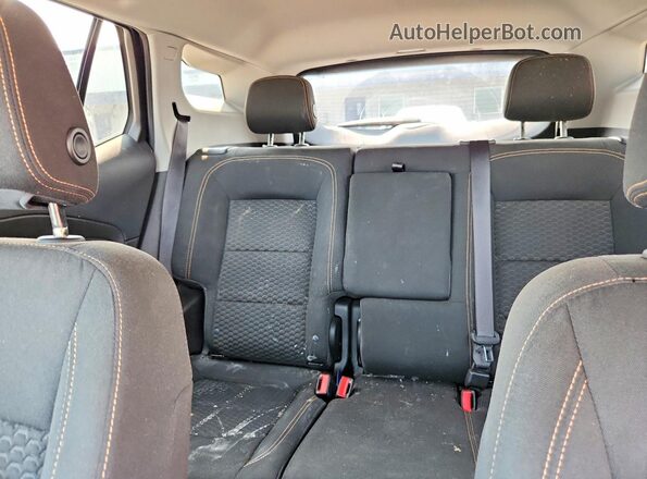 3GKALMEV9JL200150 2018 GMC TERRAIN Silver Vista de los asientos traseros