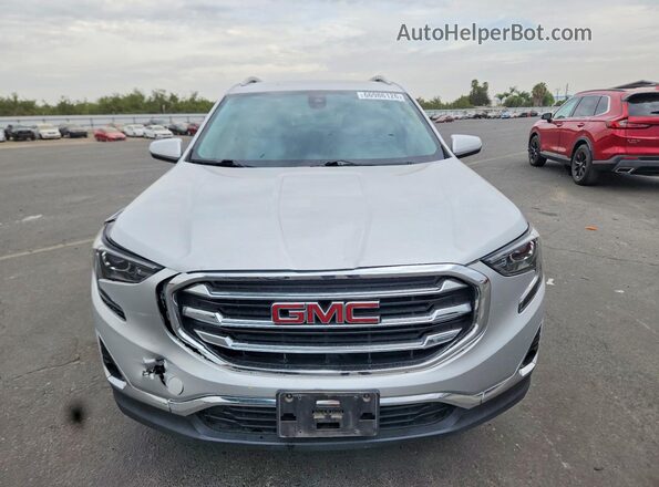 3GKALPEX7LL219821 2020 GMC TERRAIN Серебряный Вид салона спереди