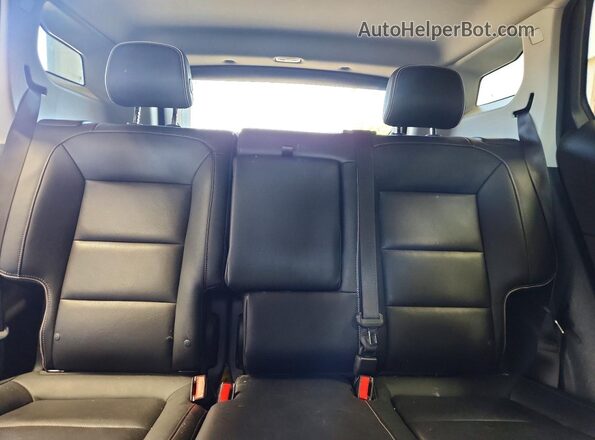 3GKALSEX3JL384555 2018 GMC TERRAIN White Vista de los asientos traseros